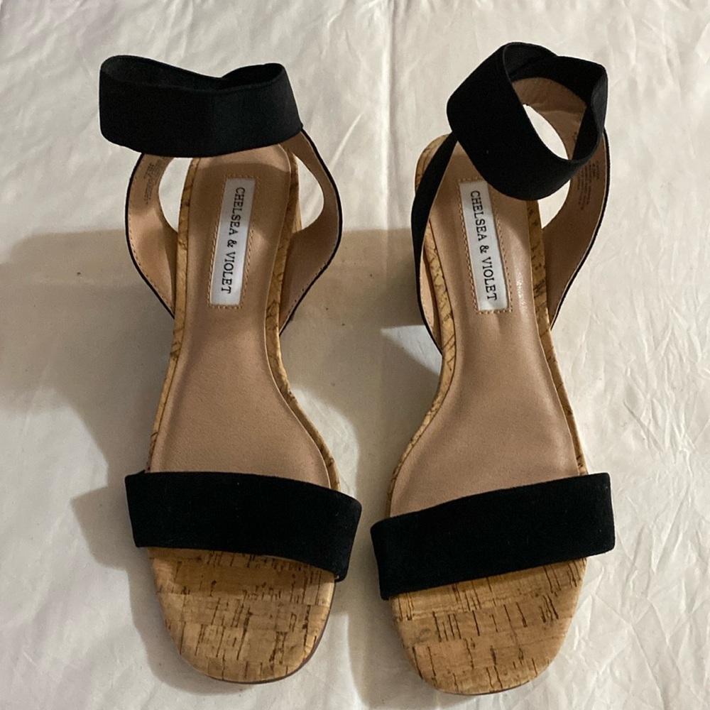 New Chelsea & Violet “IZA”  Black Suede Ankle Strap Heels Shoes 6.5